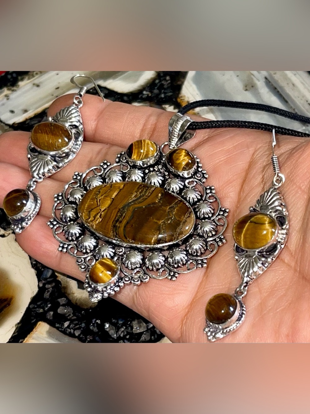 Beautiful Golden Tiger Eye Crystal Pendant & Earrings Set
